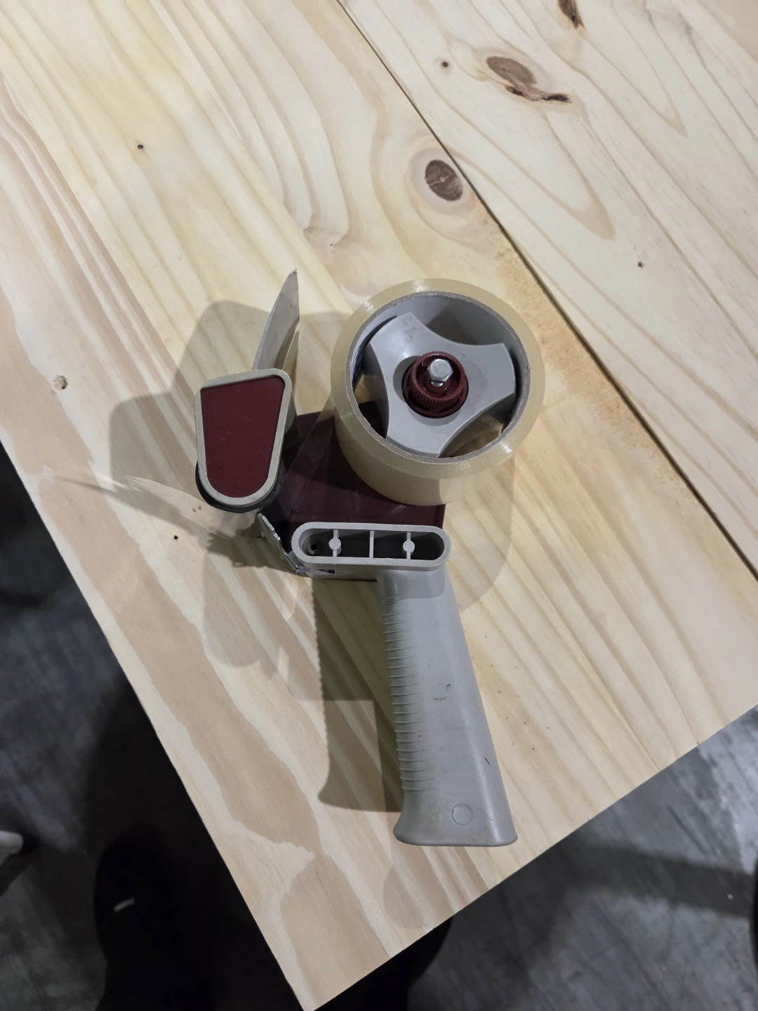Heavy Duty Tape Dispenser - photo 3