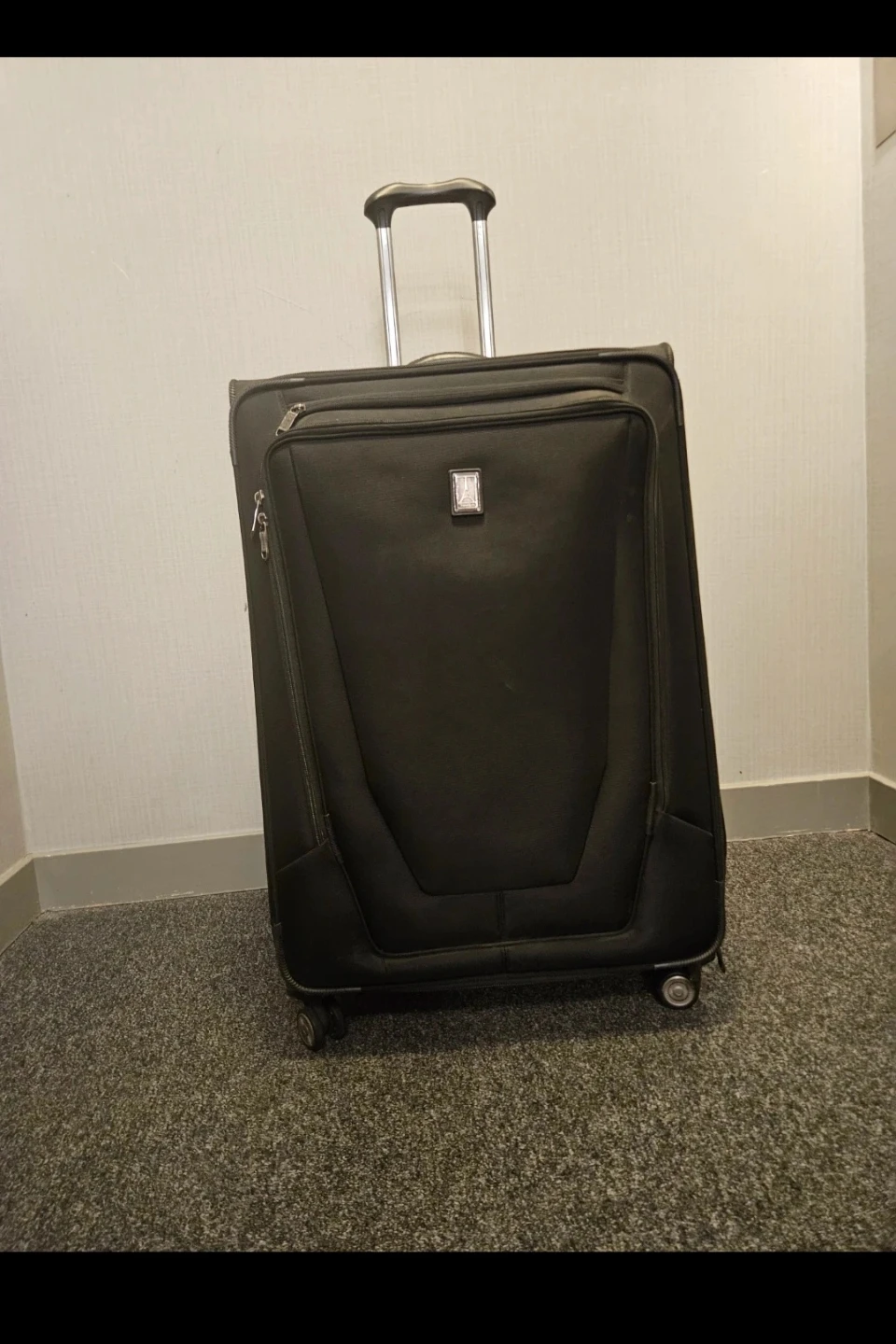Travelpro Black Suitcase Luggage