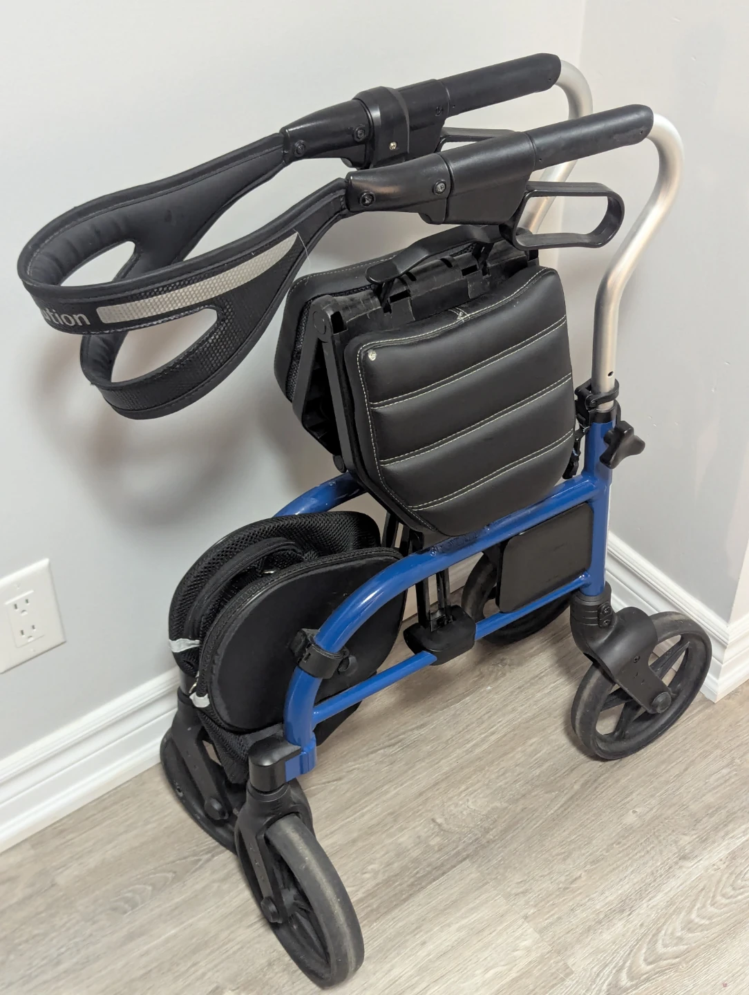 Evolution Trillium 4-Wheel Walker / Rollator - Premium Comfort