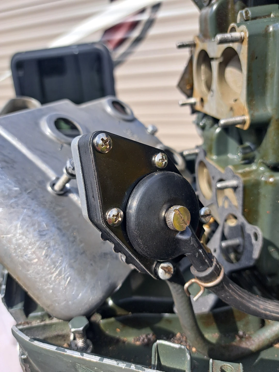 Johnson 100 Outboard Motor - photo 3