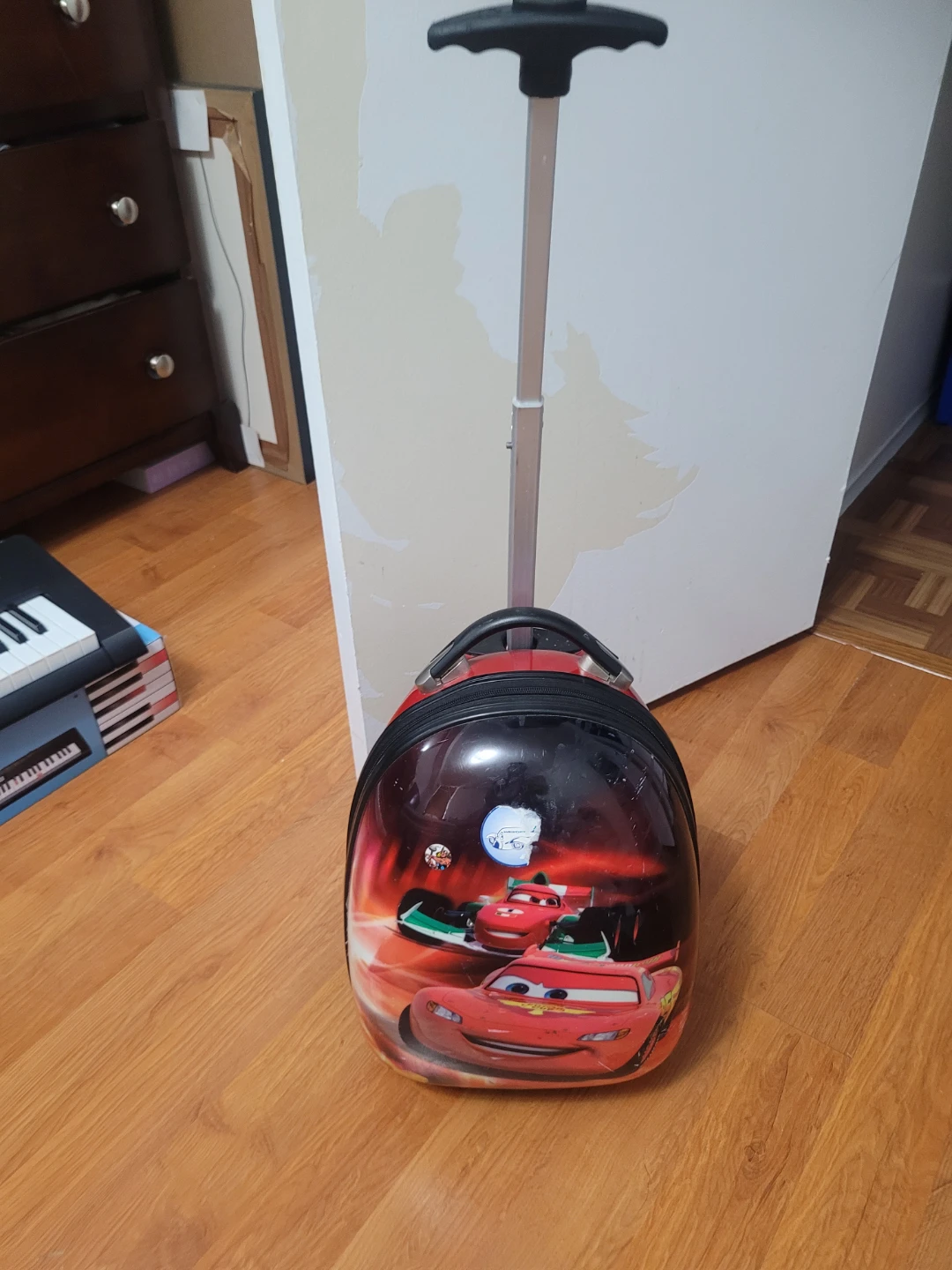 Disney Pixar Cars Lightning McQueen Rolling Luggage Suitcase
