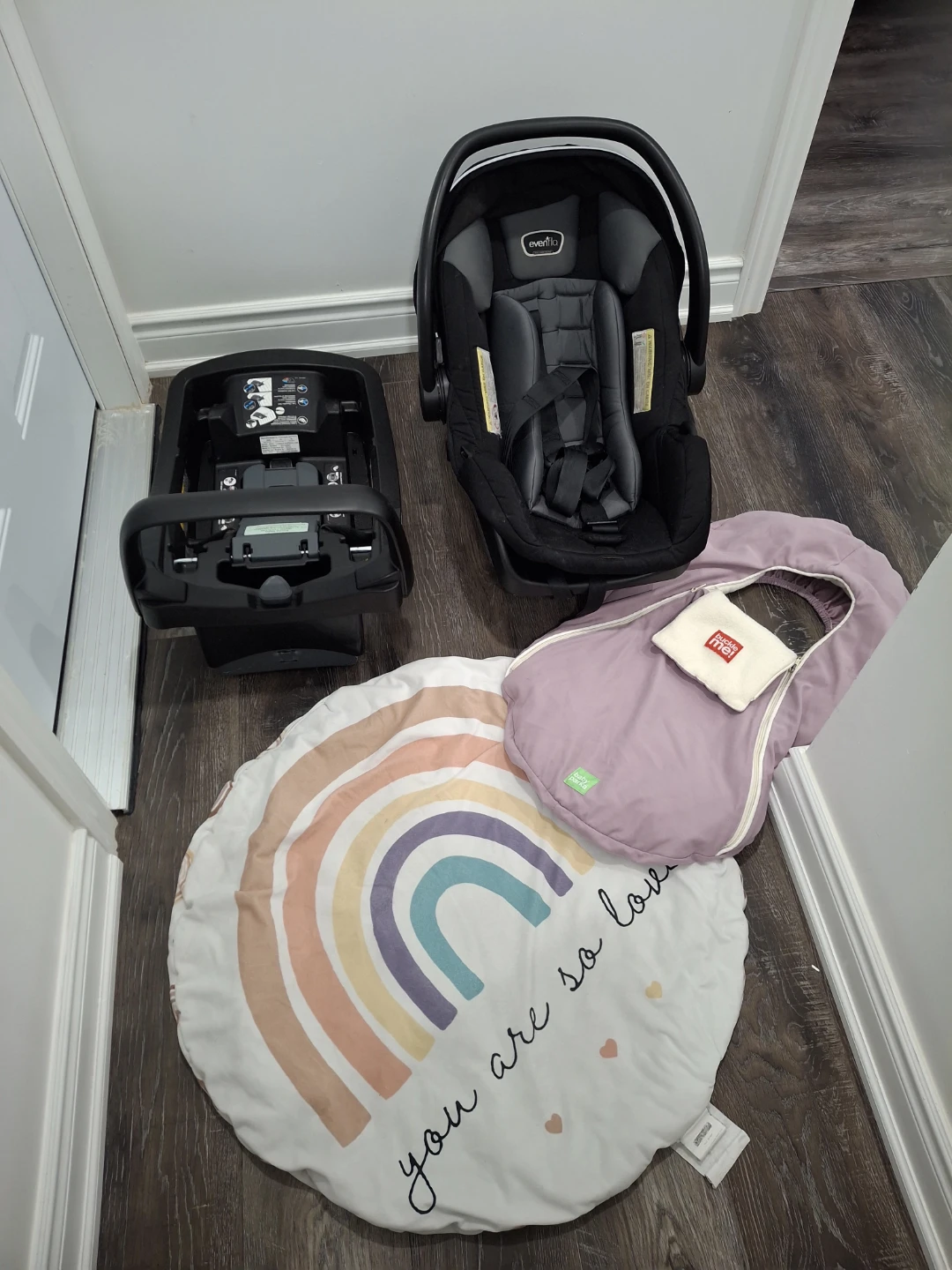 Evenflo Infant Car Seat with Base and Play Mat