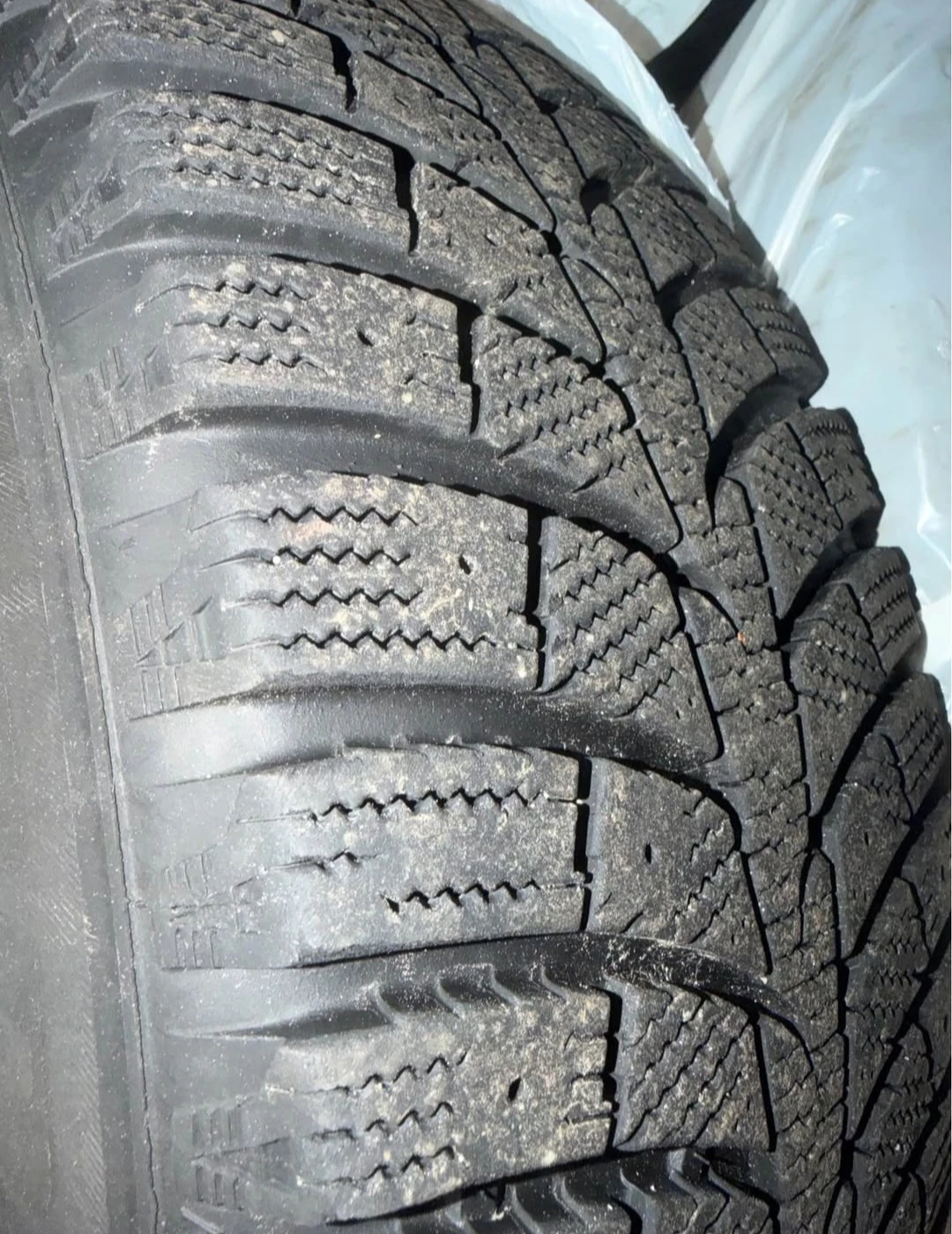 LIKE NEW! 5x112 VW golf, jetta winter tires and rims - photo 2