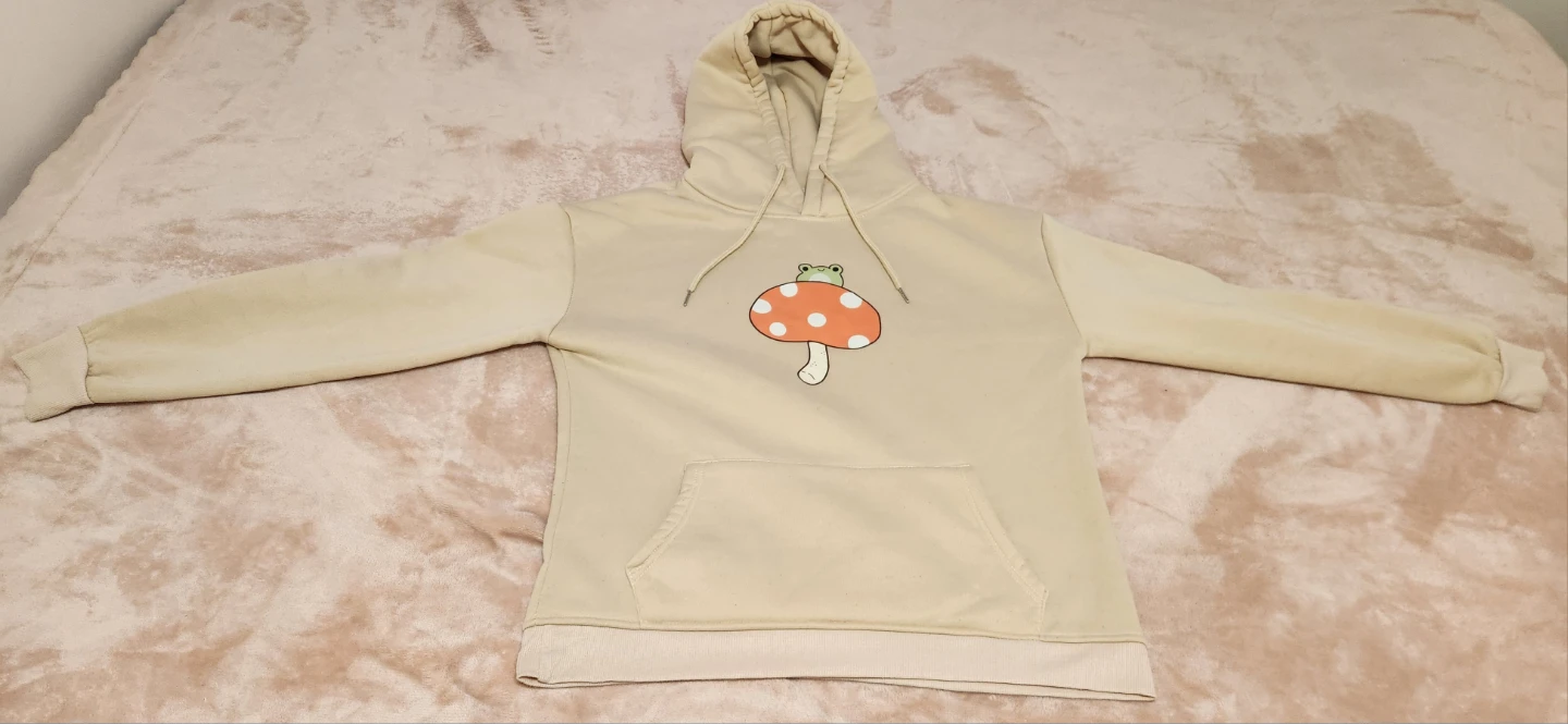 Keevici Cream Hoodie with Frog and Mushroom Graphic
