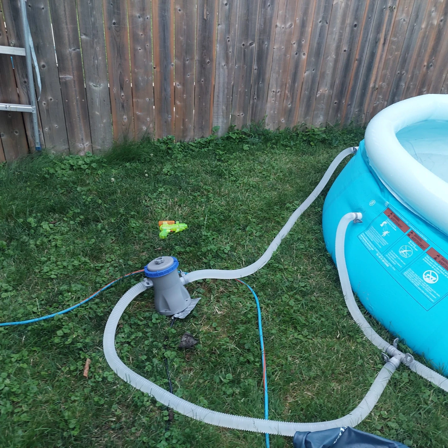 Blue Inflatable Family Pool with Filter Pump - photo 4