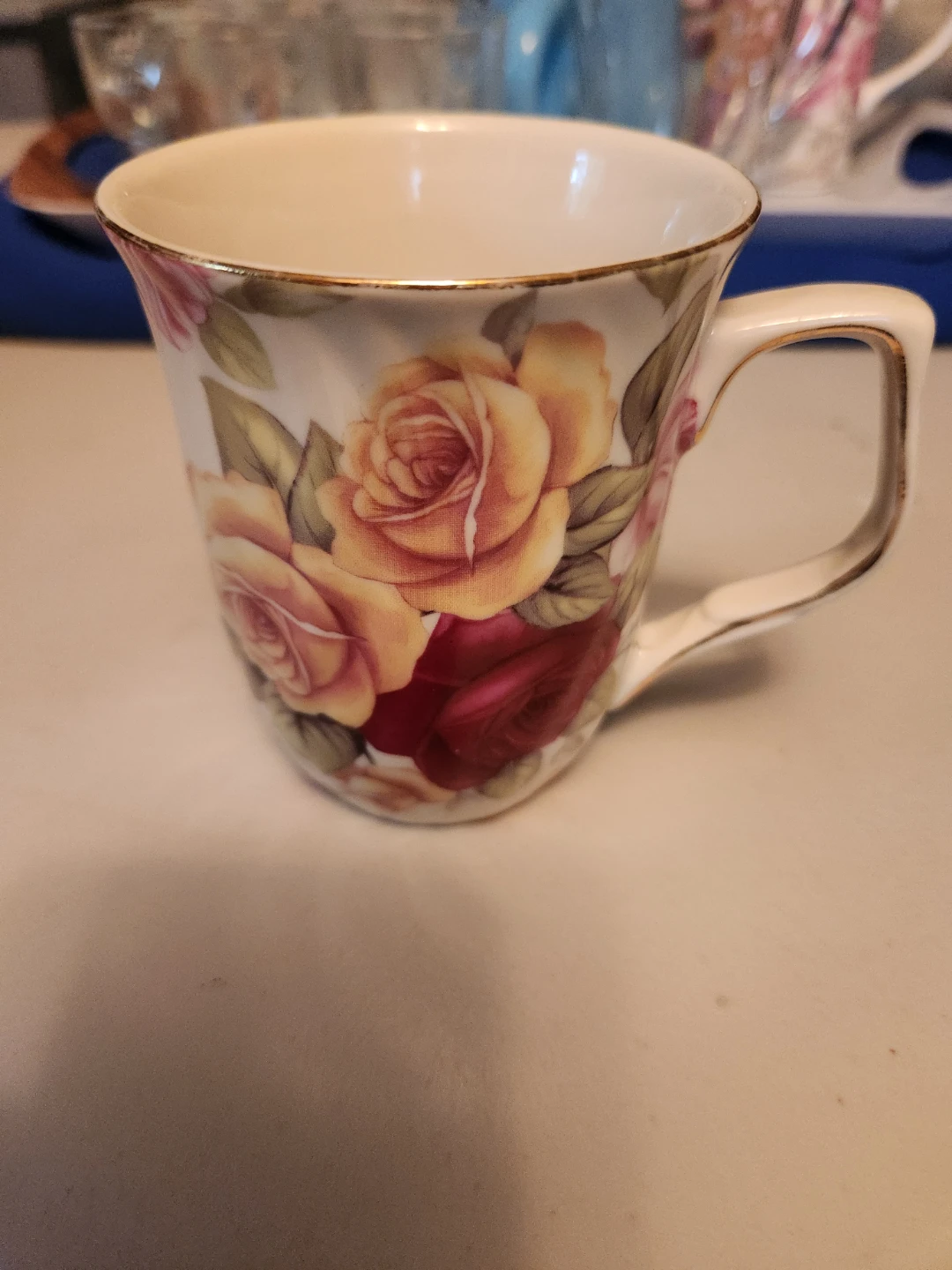 Royal Elfreda Country Rose Mug