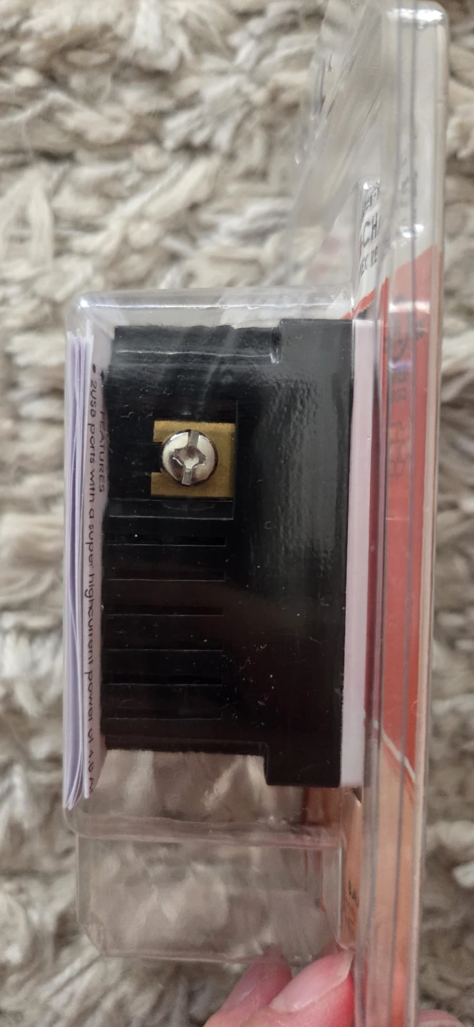 Votatec Tamper-Resistant USB-Charger & Duplex Receptacle BAA-015 - photo 2