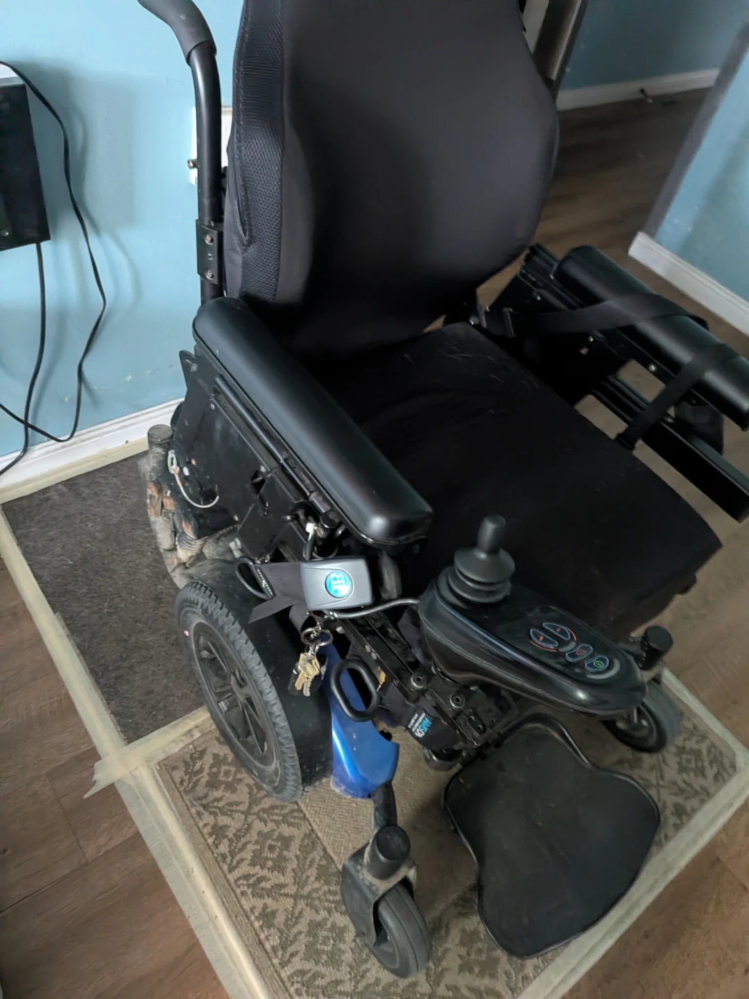 Pride Jazzy Power Wheelchair - photo 2