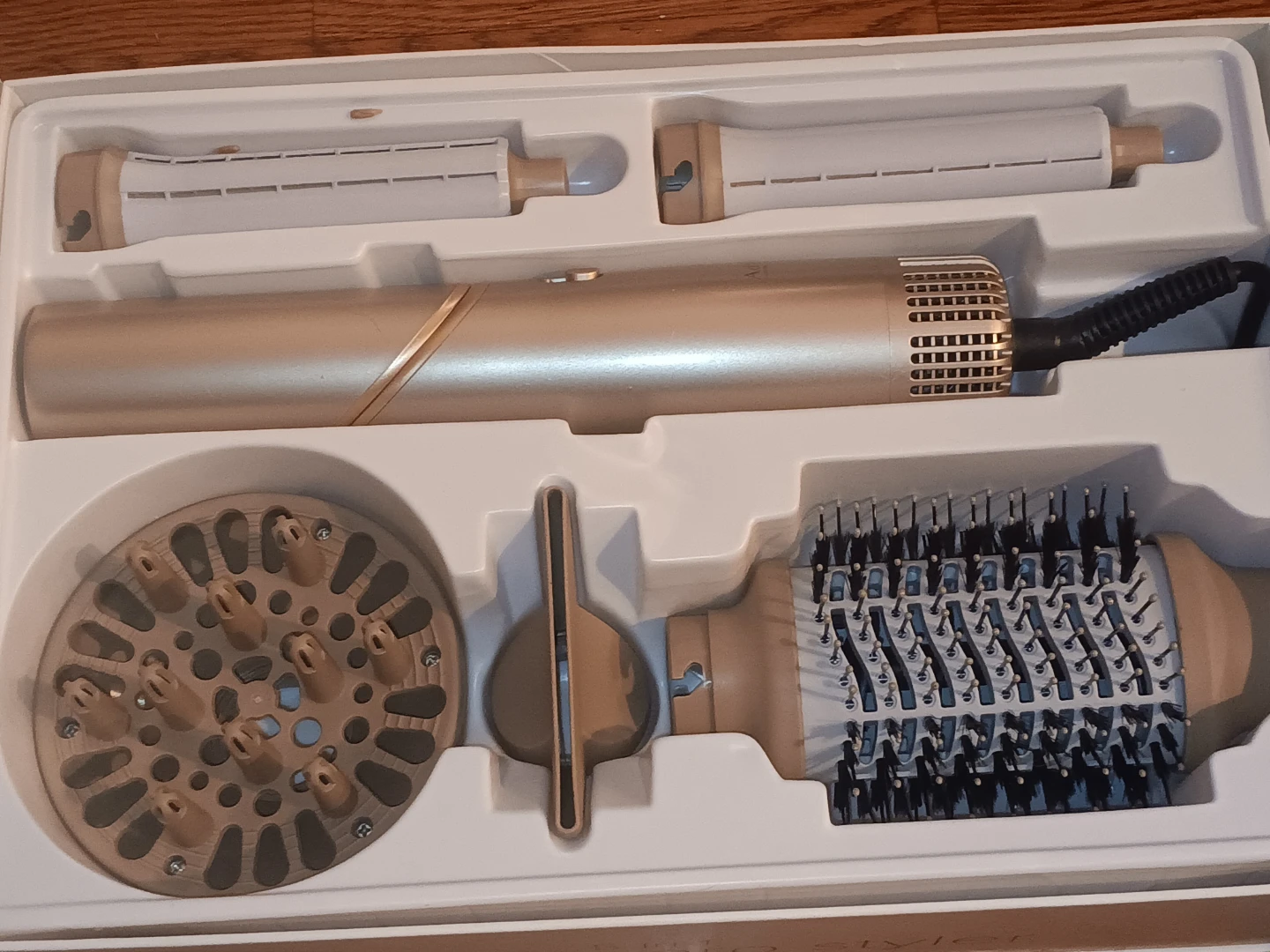 Adagio 5-in-1 Aero Styler Hair Dryer & Styler - photo 3