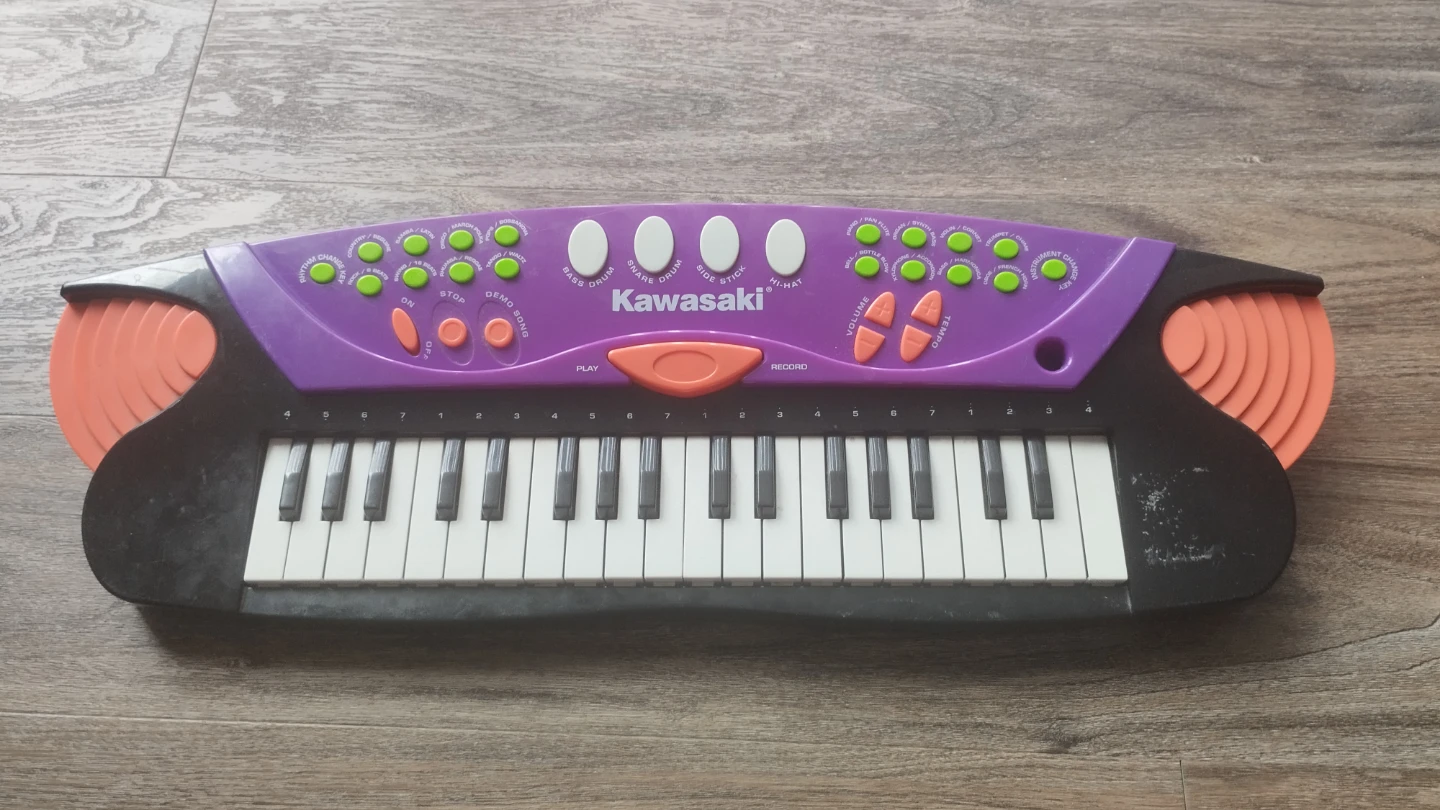 Kawasaki Electronic Keyboard Toy