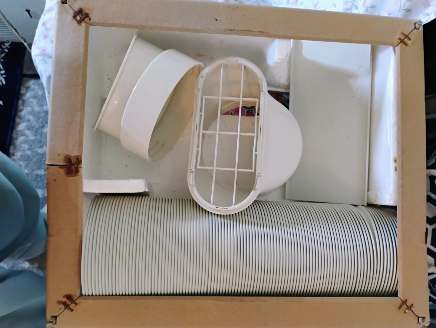 Haier 1050 Watt Portable Air Conditioner - photo 5