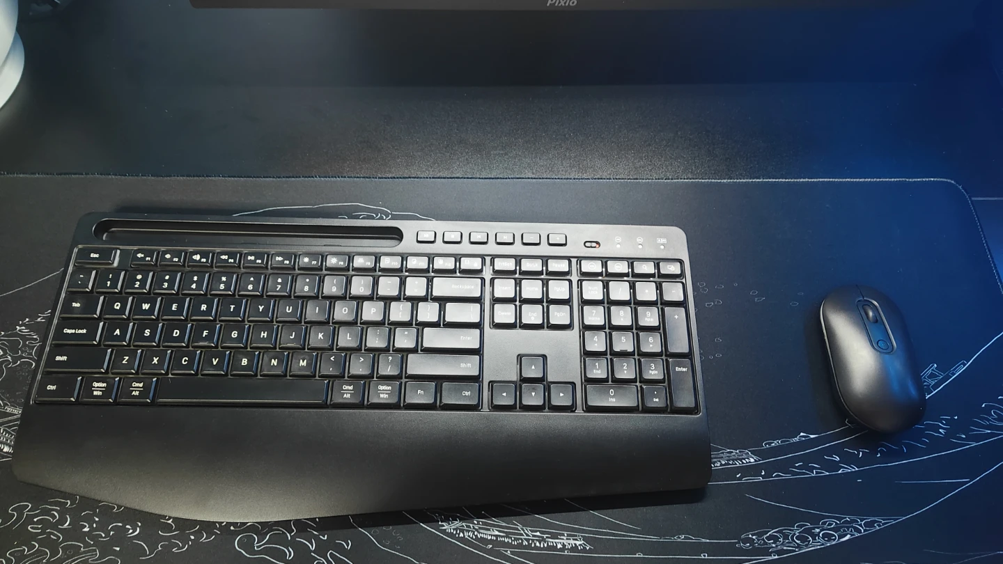 RGB Wireless Keyboard and Mouse Combo(cash only)