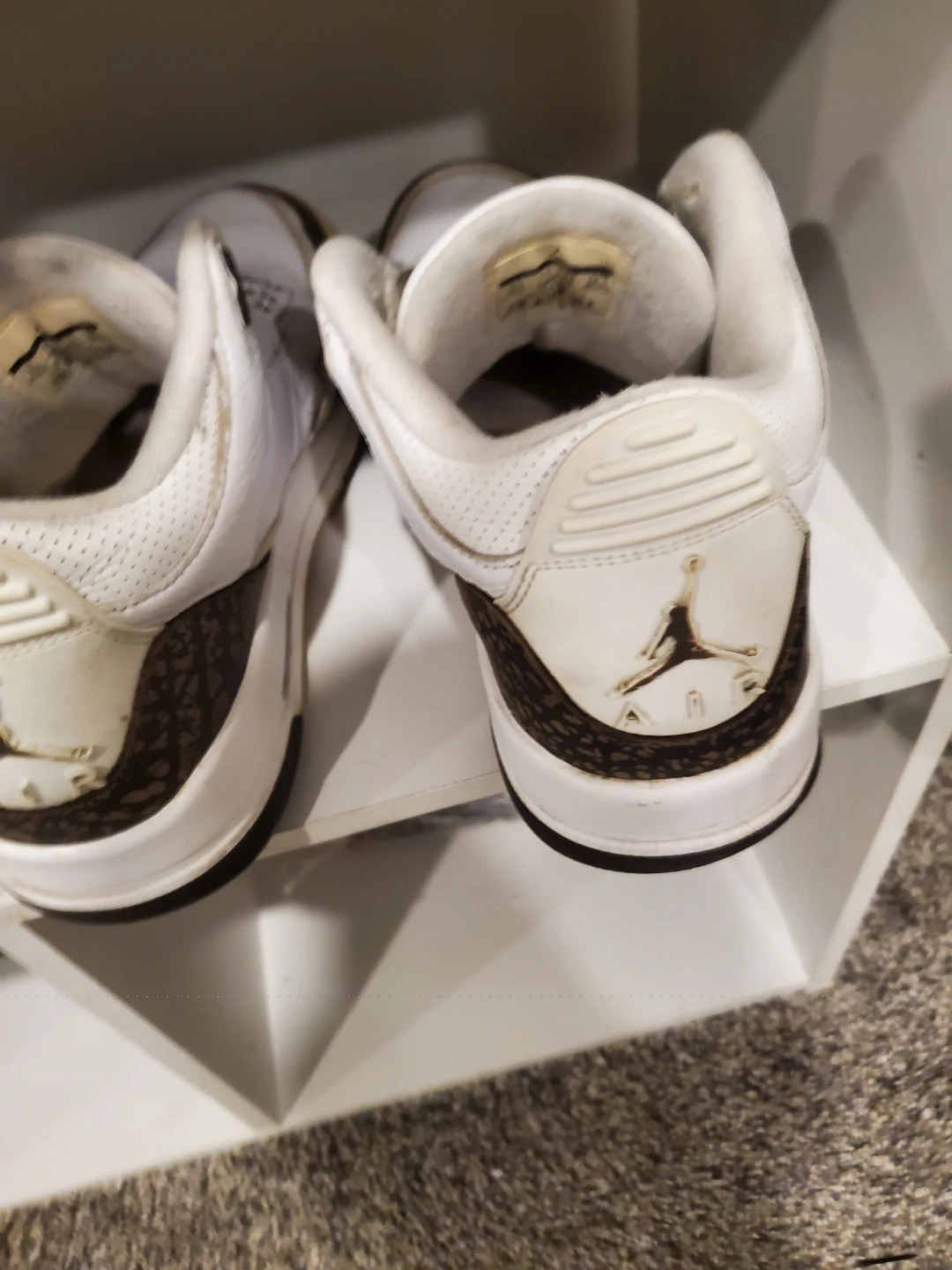 Air Jordan 3 Retro Shoes - photo 3