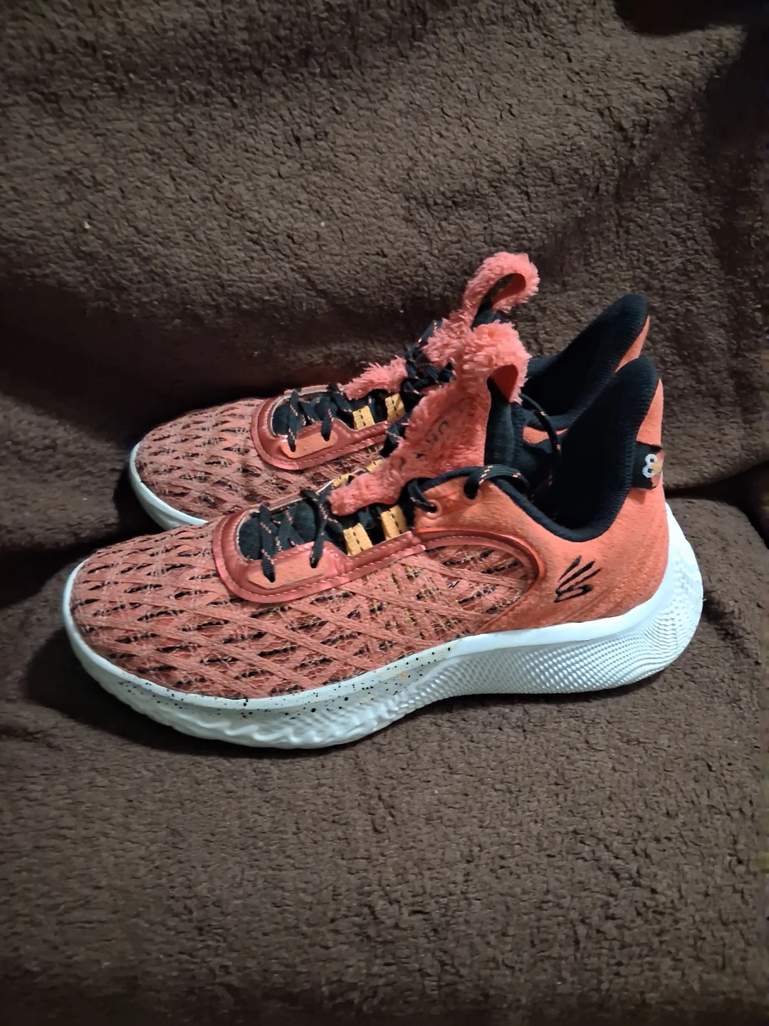 Under armour curry flow 9 sesame Street elmo size 7y