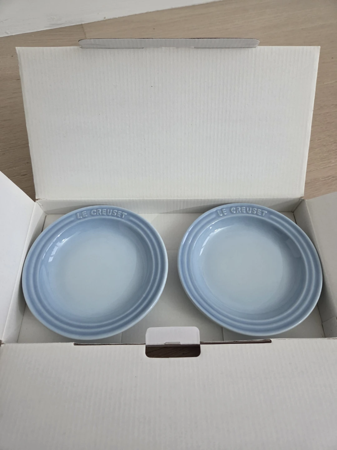 Le Creuset Set of 2 Light Blue Plates