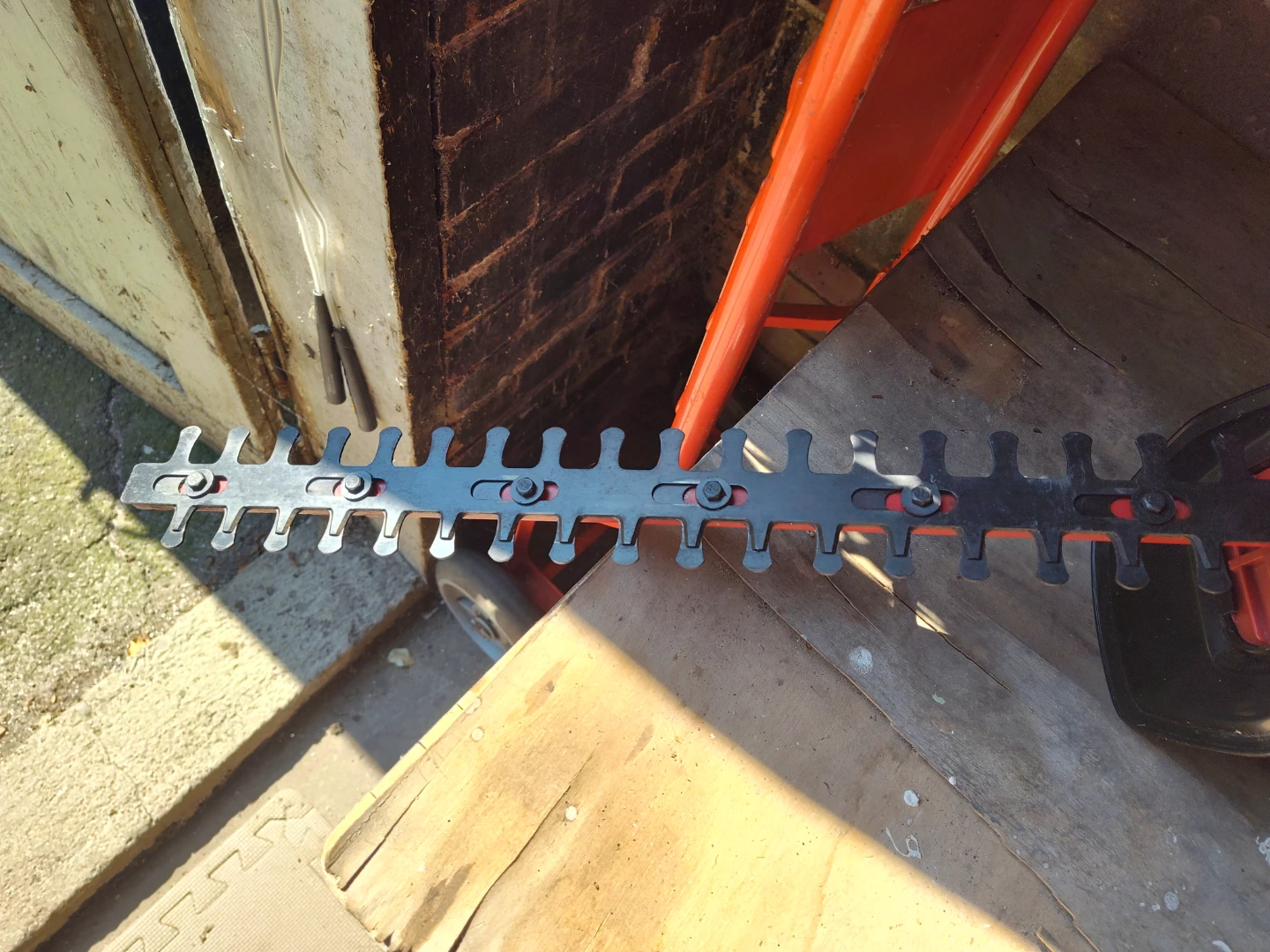 Craftsman Electric Hedge Trimmer - photo 3