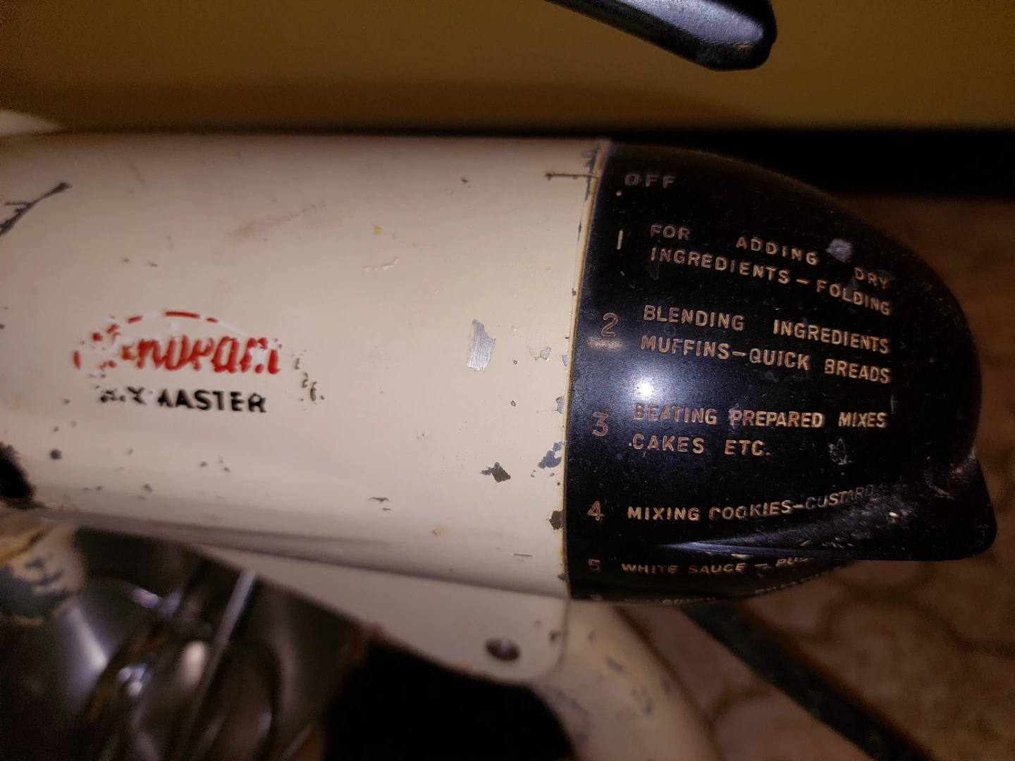 Antique Sunbeam Mixmaster Hand Mixer - photo 2