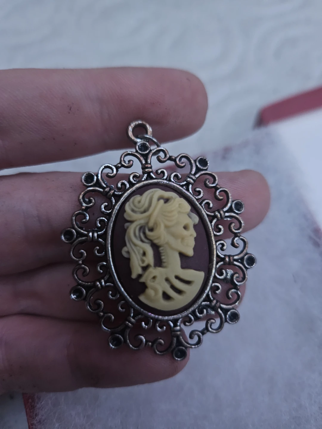 Gothic Skeleton Cameo Pendant - photo 2