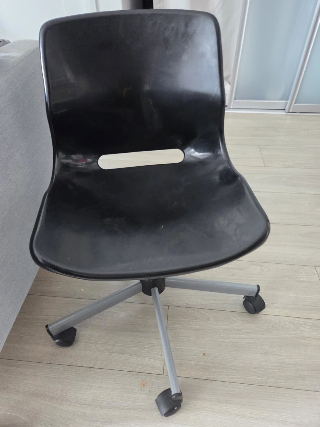Black Swivel Office Chair
