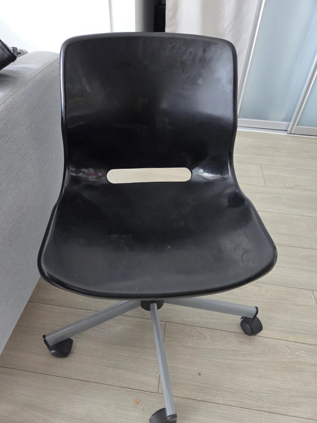 Black Swivel Office Chair - photo 2