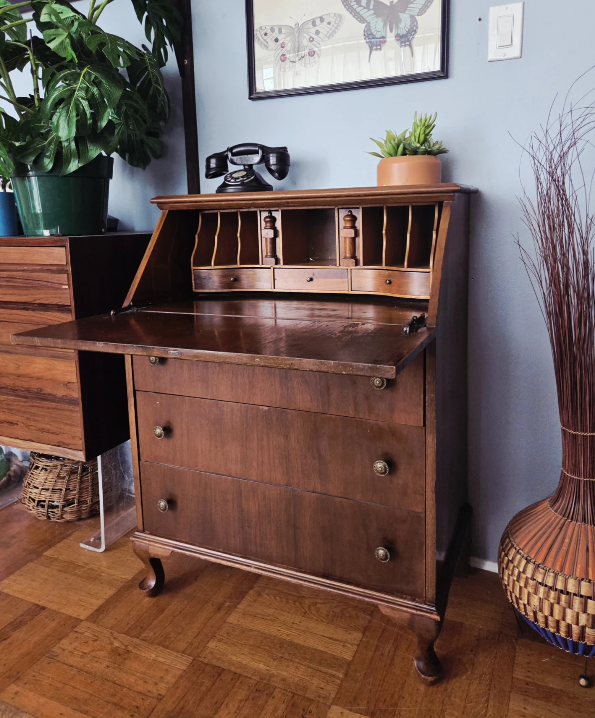 Antique Mahogany 2 Drawer Secretary Chest