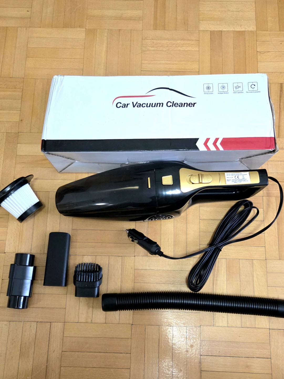 12-V Car Vacuum Cleaner with Accessories *new