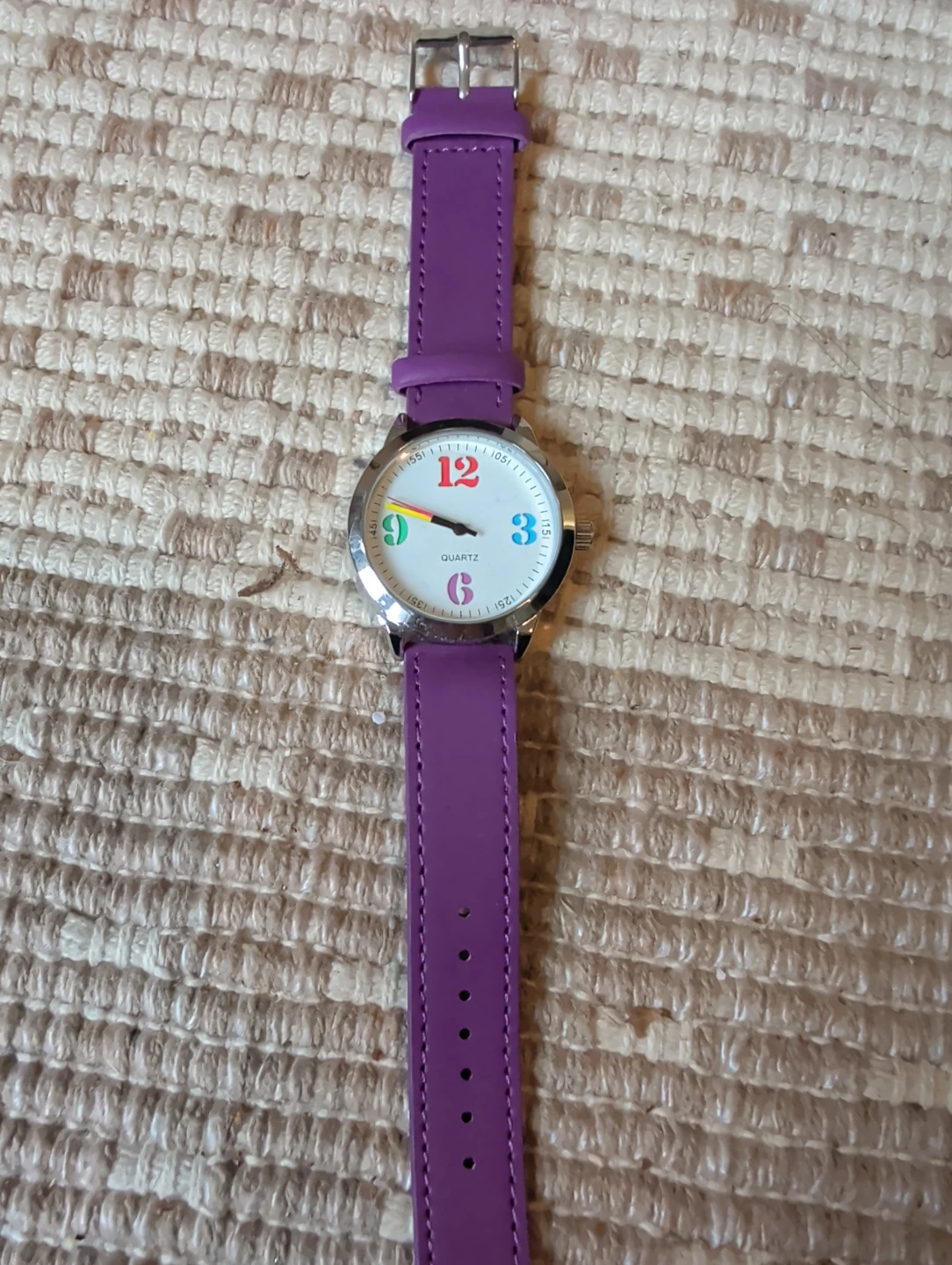 Quartz Wristwatch - Purple Band