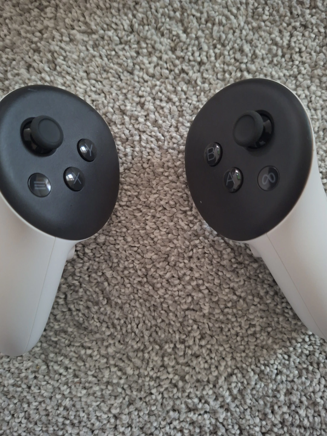 Meta Quest 2 VR Headset with Controllers - photo 2