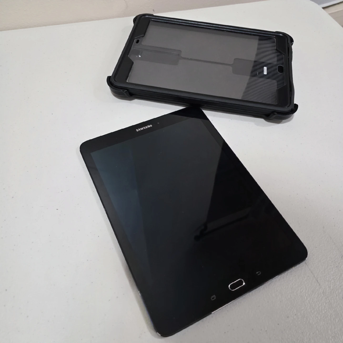 Samsung SM-T813 Tablet 32GB