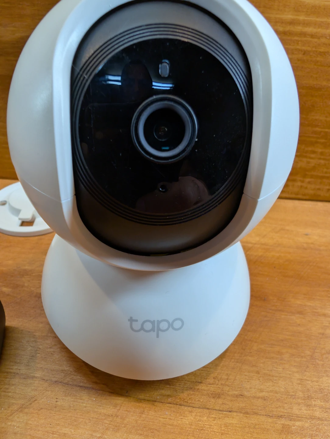 TP-Link Tapo C200 Pan/Tilt Home Security Wi-Fi Camera - photo 2