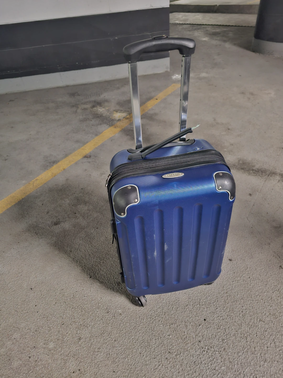 Samsonite Blue Hardside Spinner Carry-On Luggage