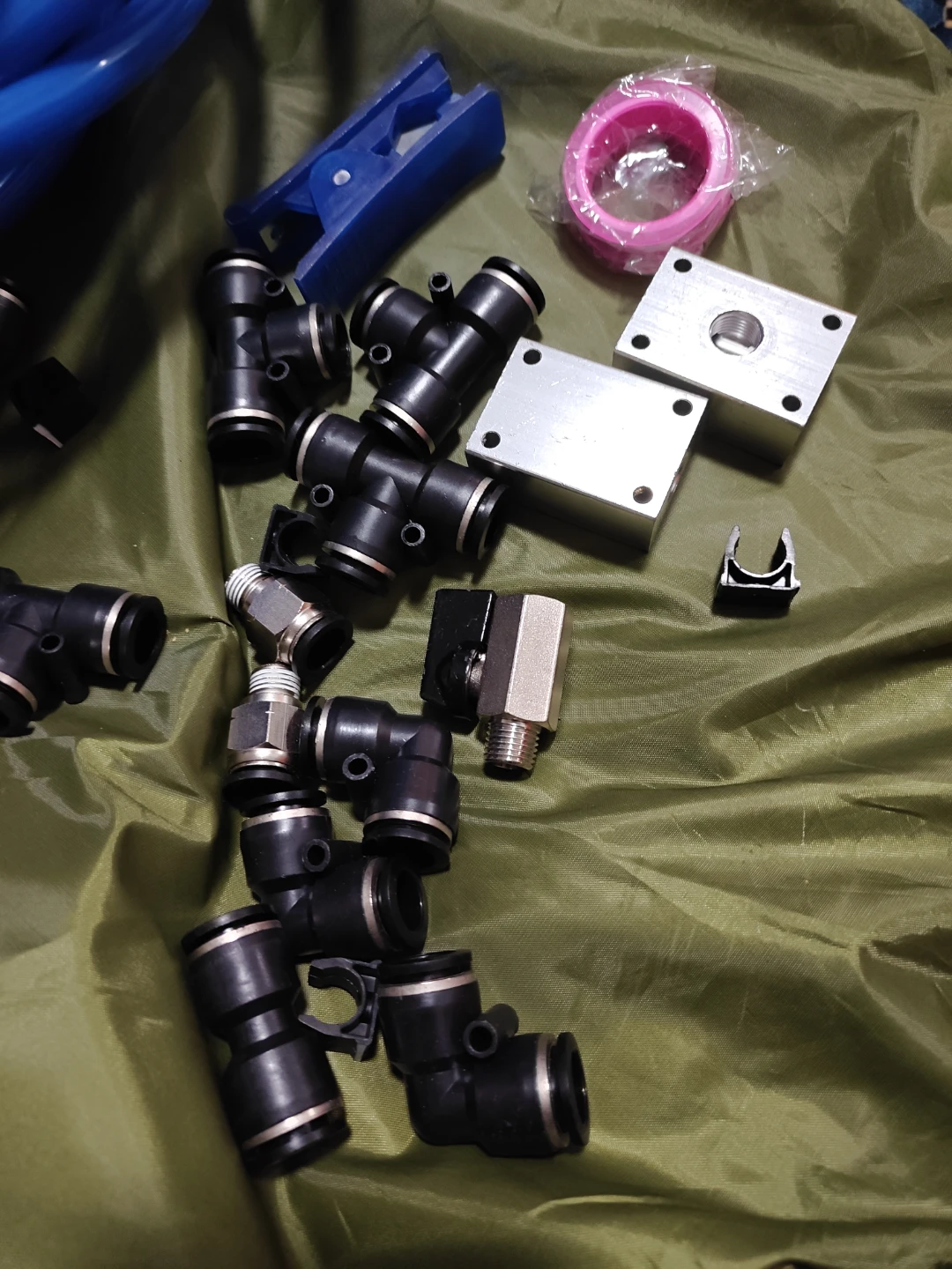 Pneumatic Hose Kit with Fittings - photo 2
