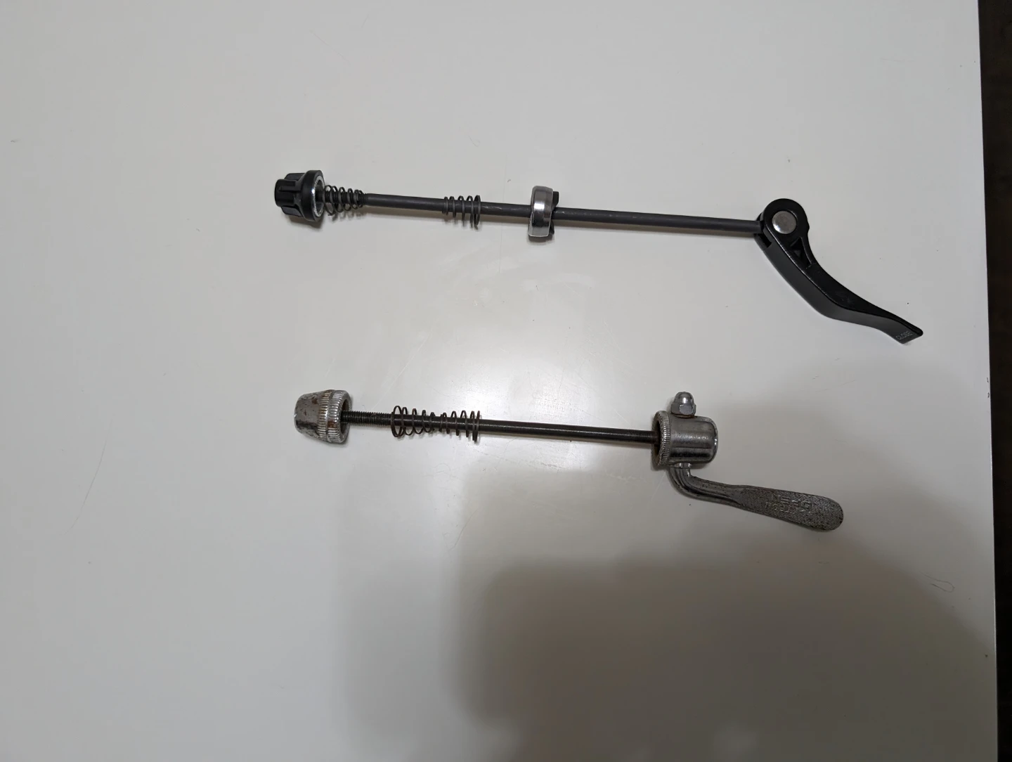 2 Bicycle Wheel Quick Release Skewers