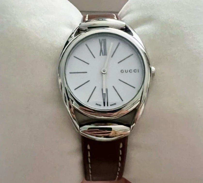 NWT Woman's Gucci 139 Horsebit Watch - photo 3