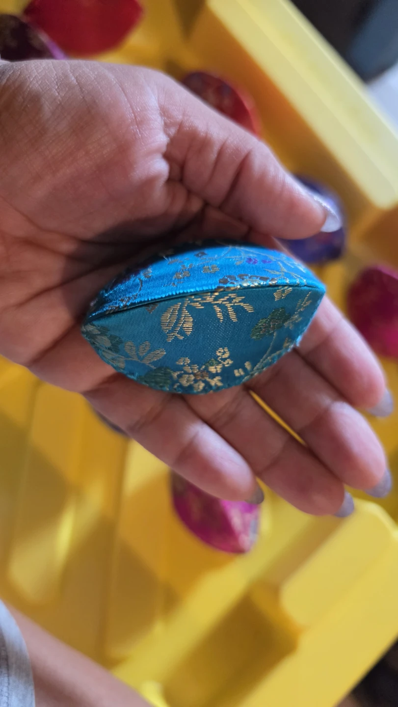 Set of 14 Decorative Silk Brocade Ornaments - photo 3