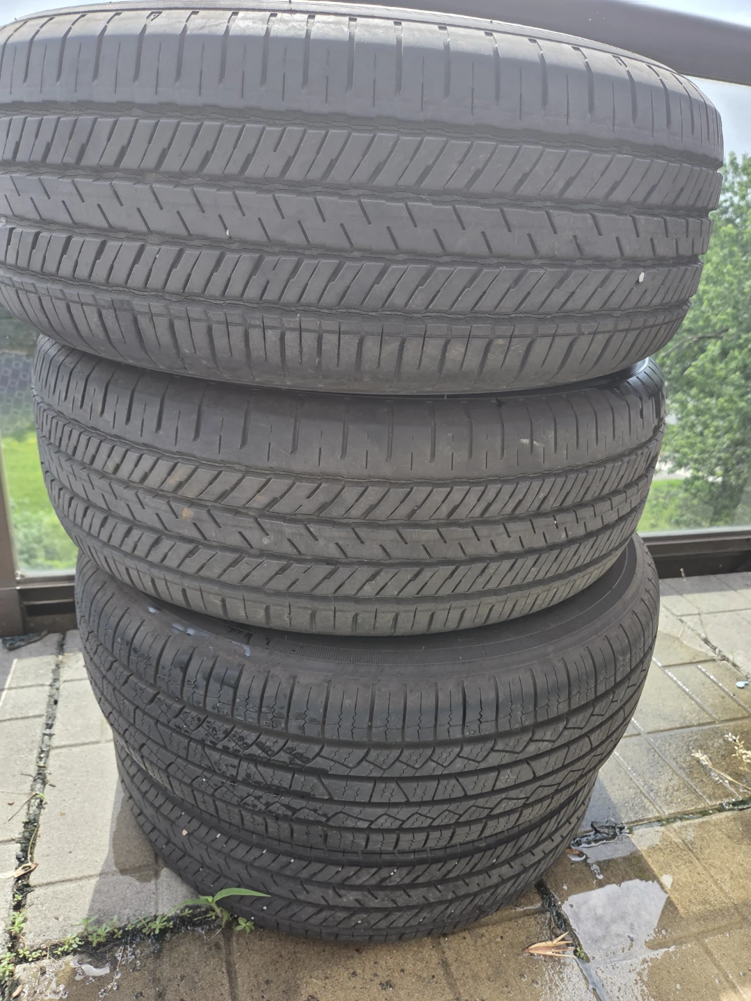 Yokohama Geolandar G91 all season Tires (Set of 3) and one Hilo - photo 3