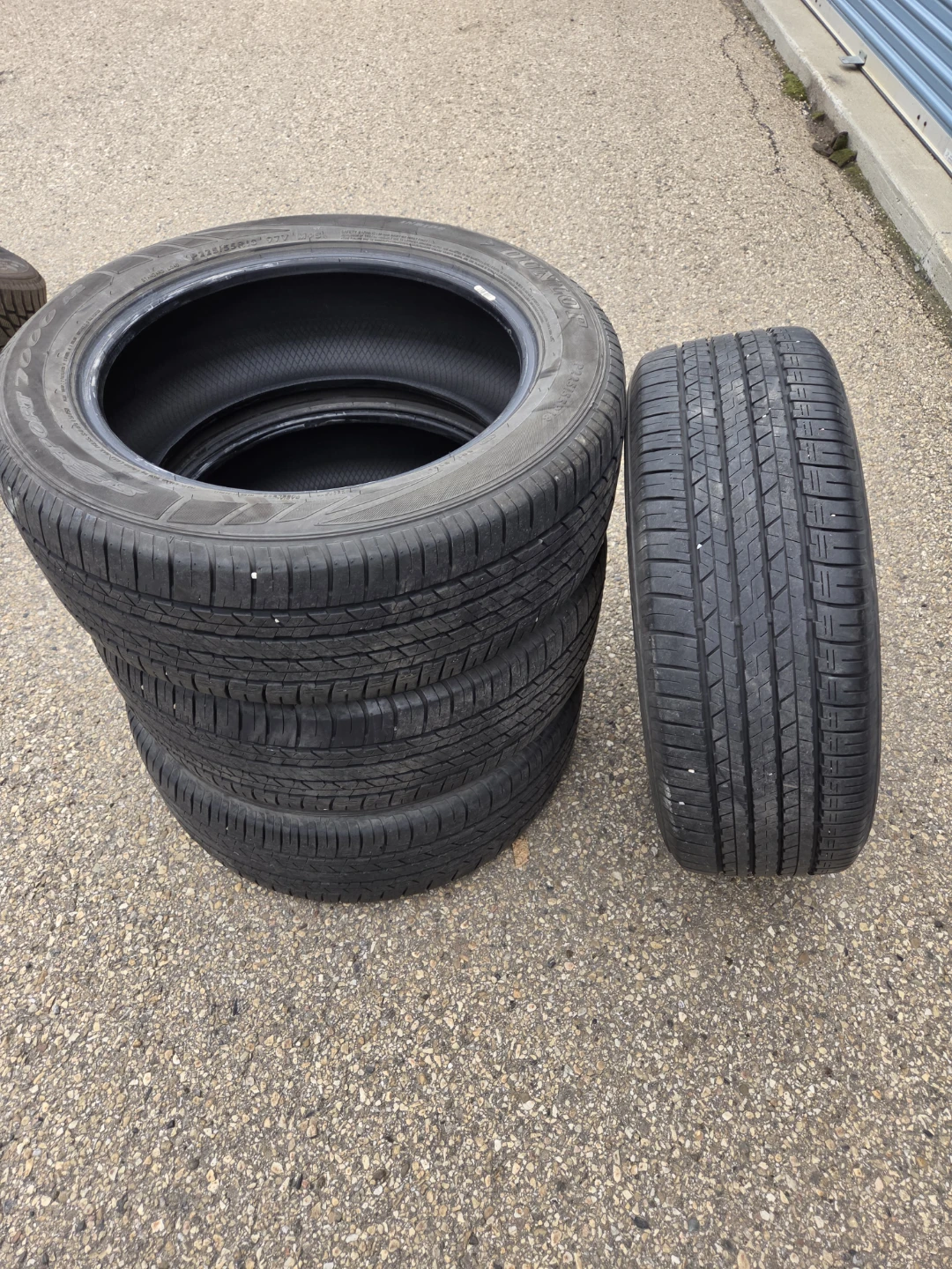 Dunlop SP Sport Tires P225/55R18 97V