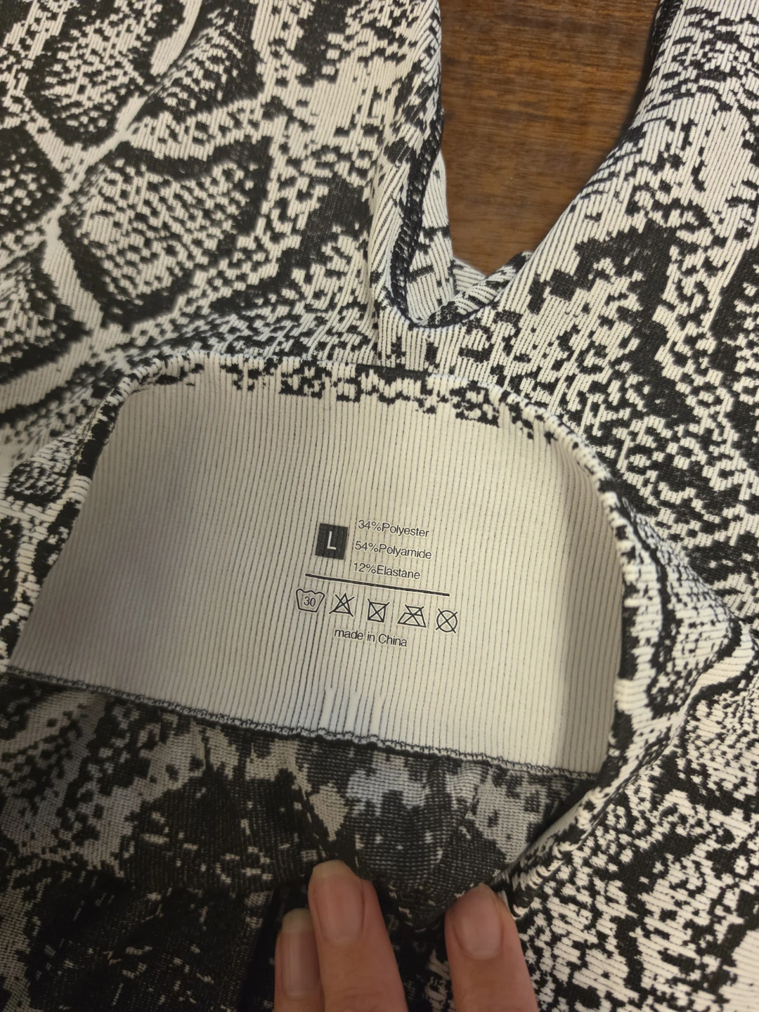 Snake Print Leggings Size L - photo 3