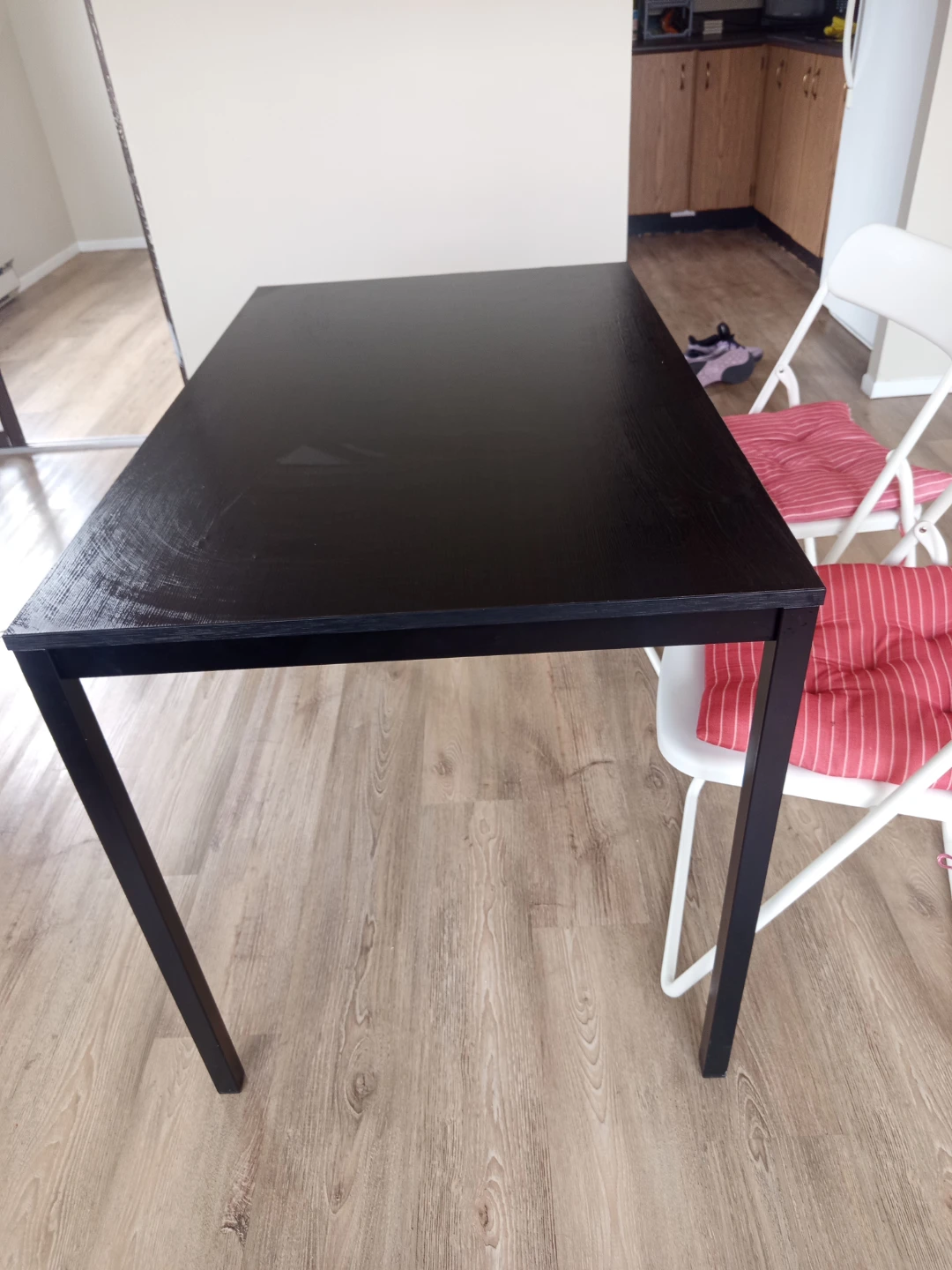 Ikea black table 25  (+ chair total 40 dollars) - photo 2