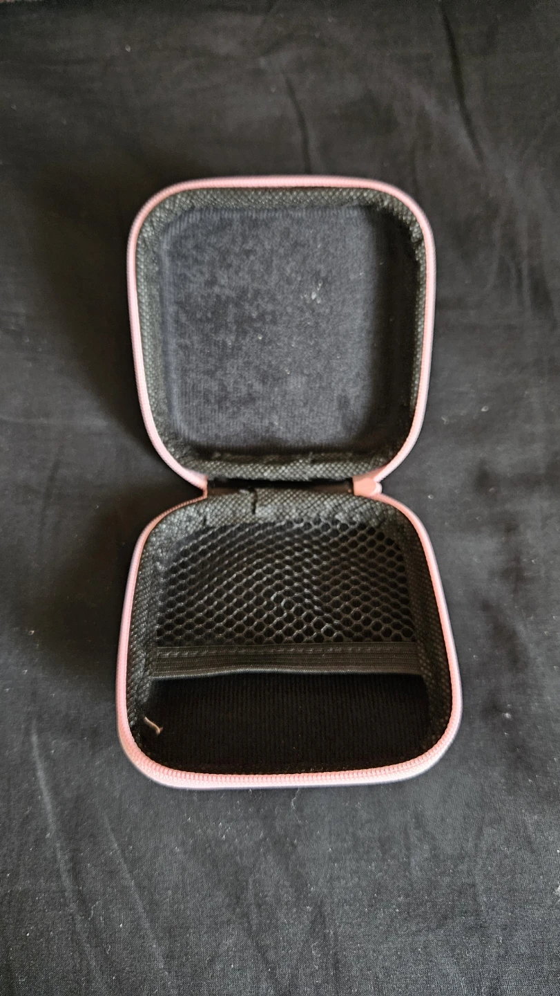 Hello Kitty Storage Case - photo 2