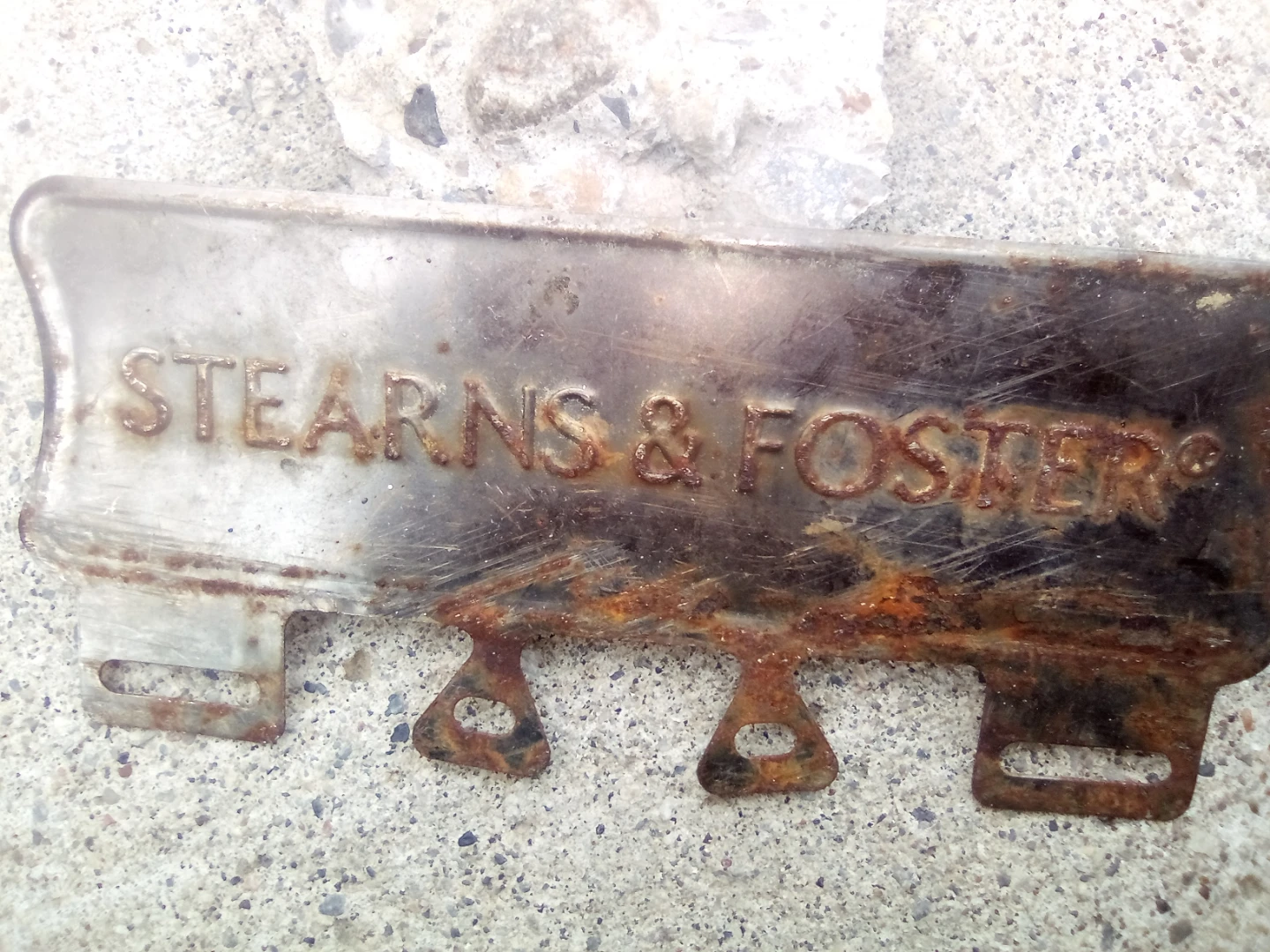 Stearns & Foster Metal Tag - photo 3