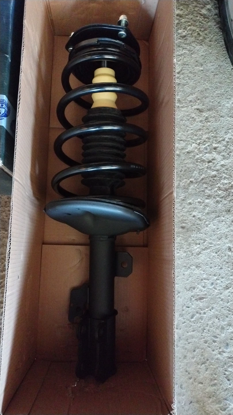 2005-2010 toyota sienna driver front quick strut