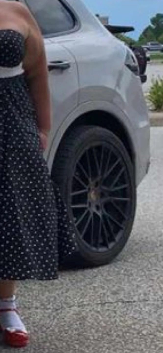 Porsche Cayenne Alloy Wheela and tires - photo 4