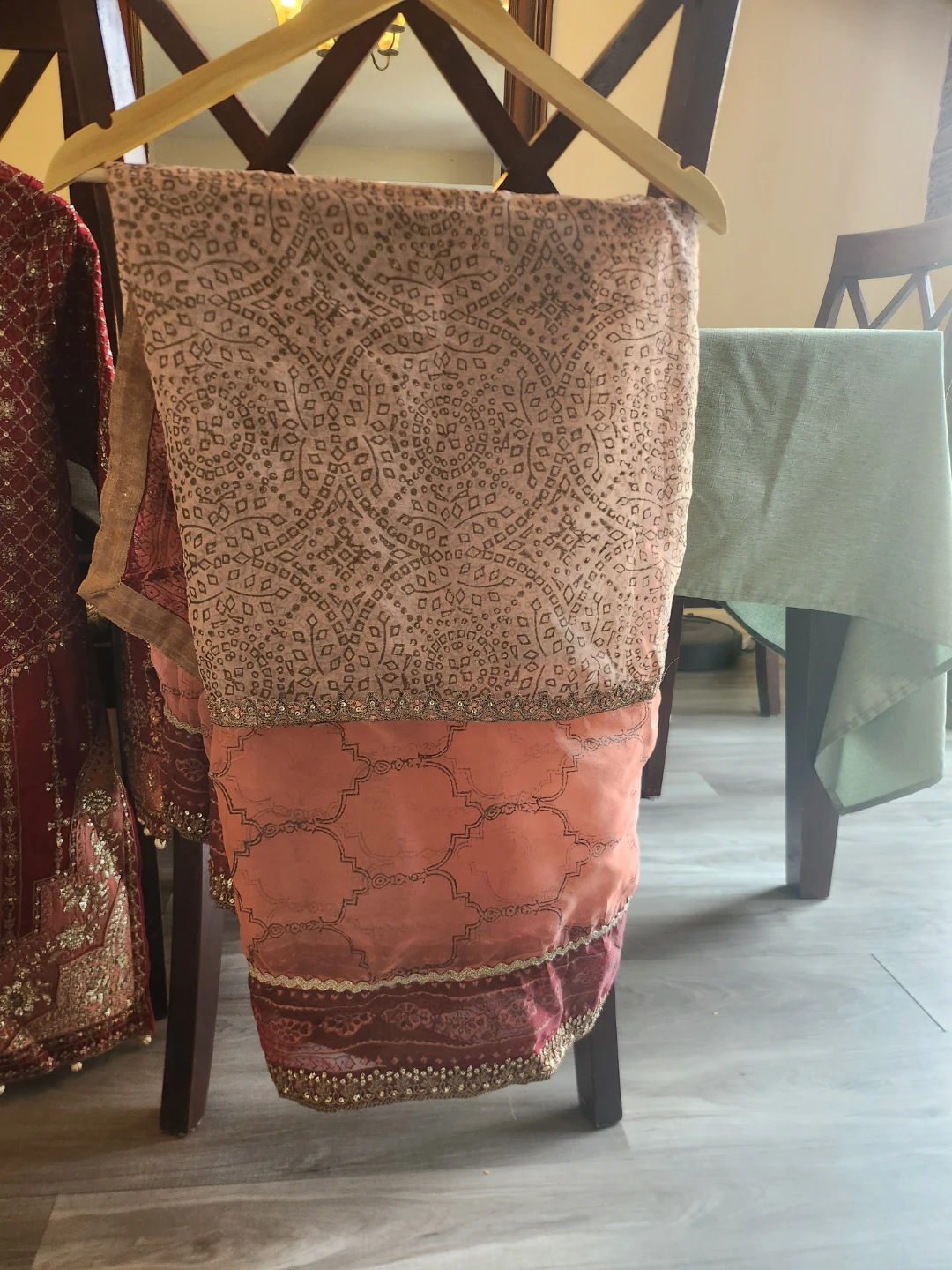 Embellished Red Kurti with Matching Dupatta - photo 3