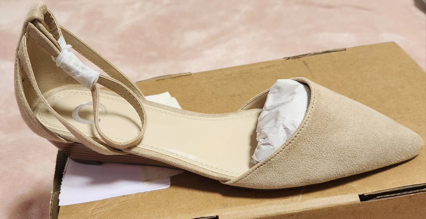 Journee Collection Arkie Suede Wedge Pumps - Brand New In Box - photo 3
