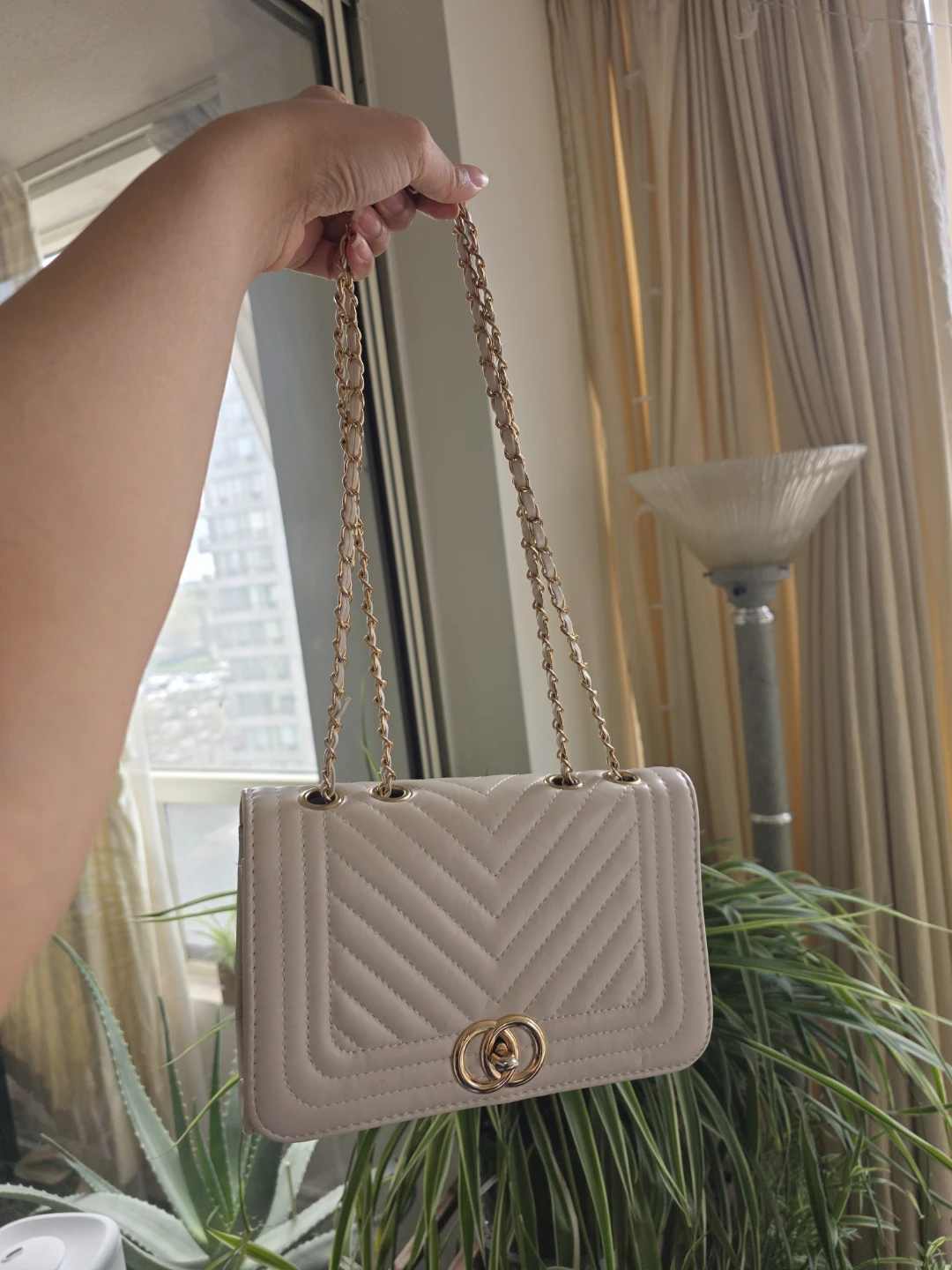 Quilted Chain Shoulder Bag