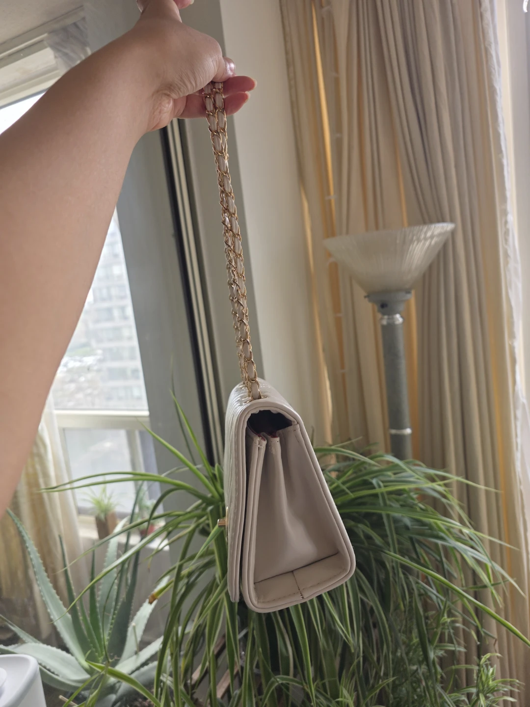 Quilted Chain Shoulder Bag - photo 3
