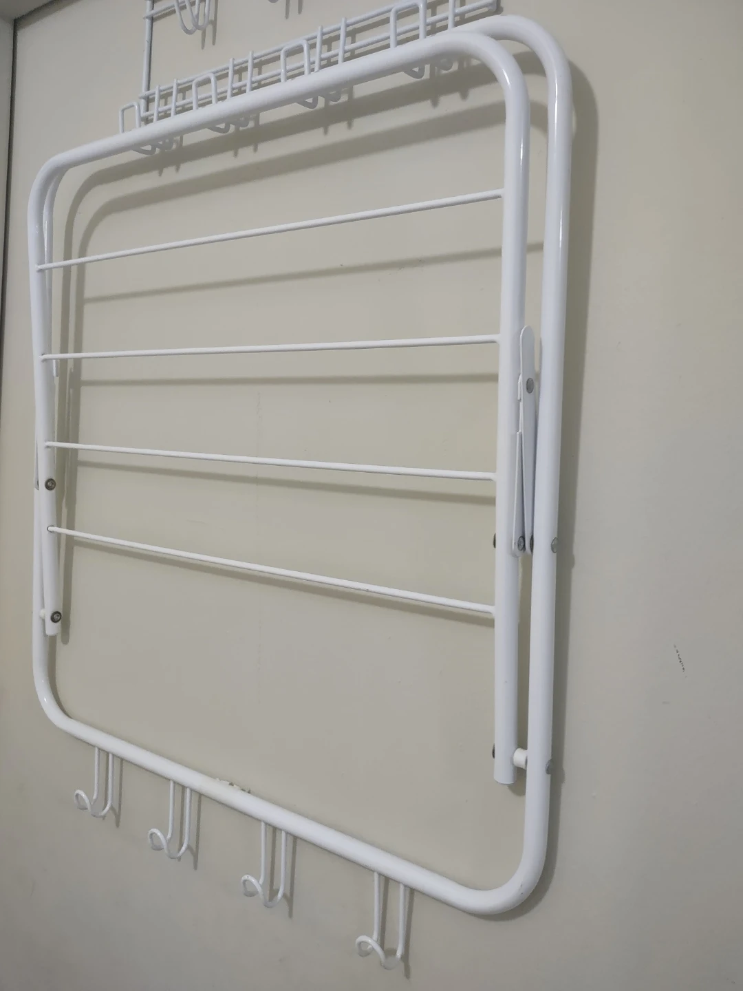 White Metal Over-the-Door Drying Rack with Hooks - photo 2