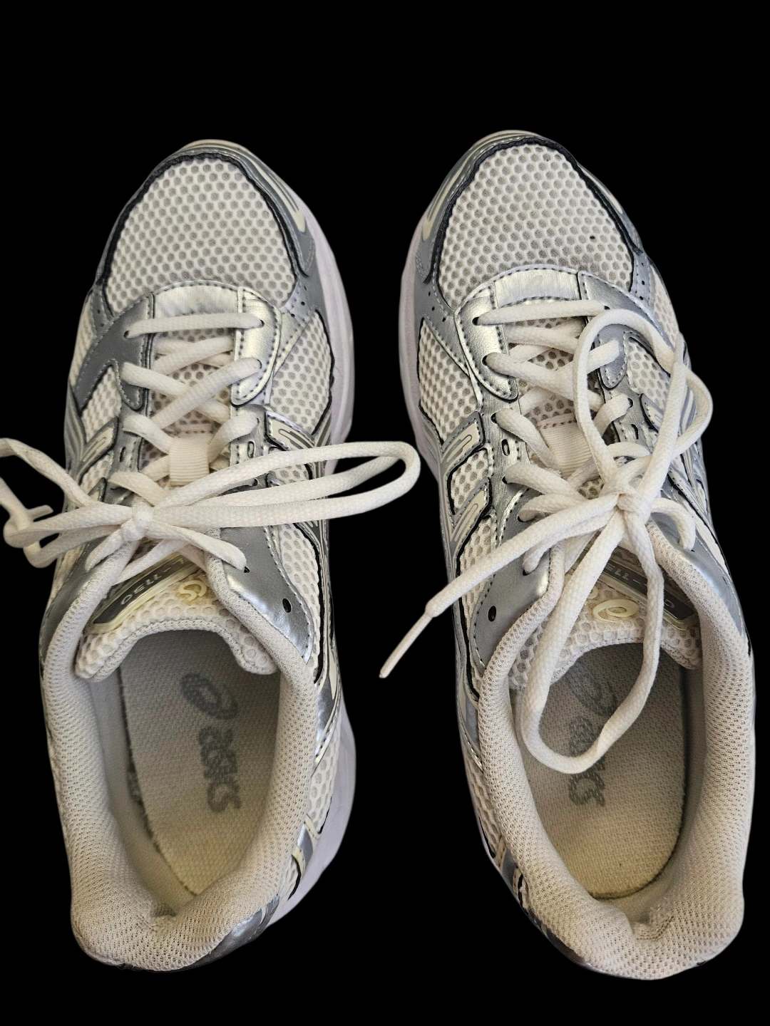 Asics Gel-1130 sneakers in a white and silver