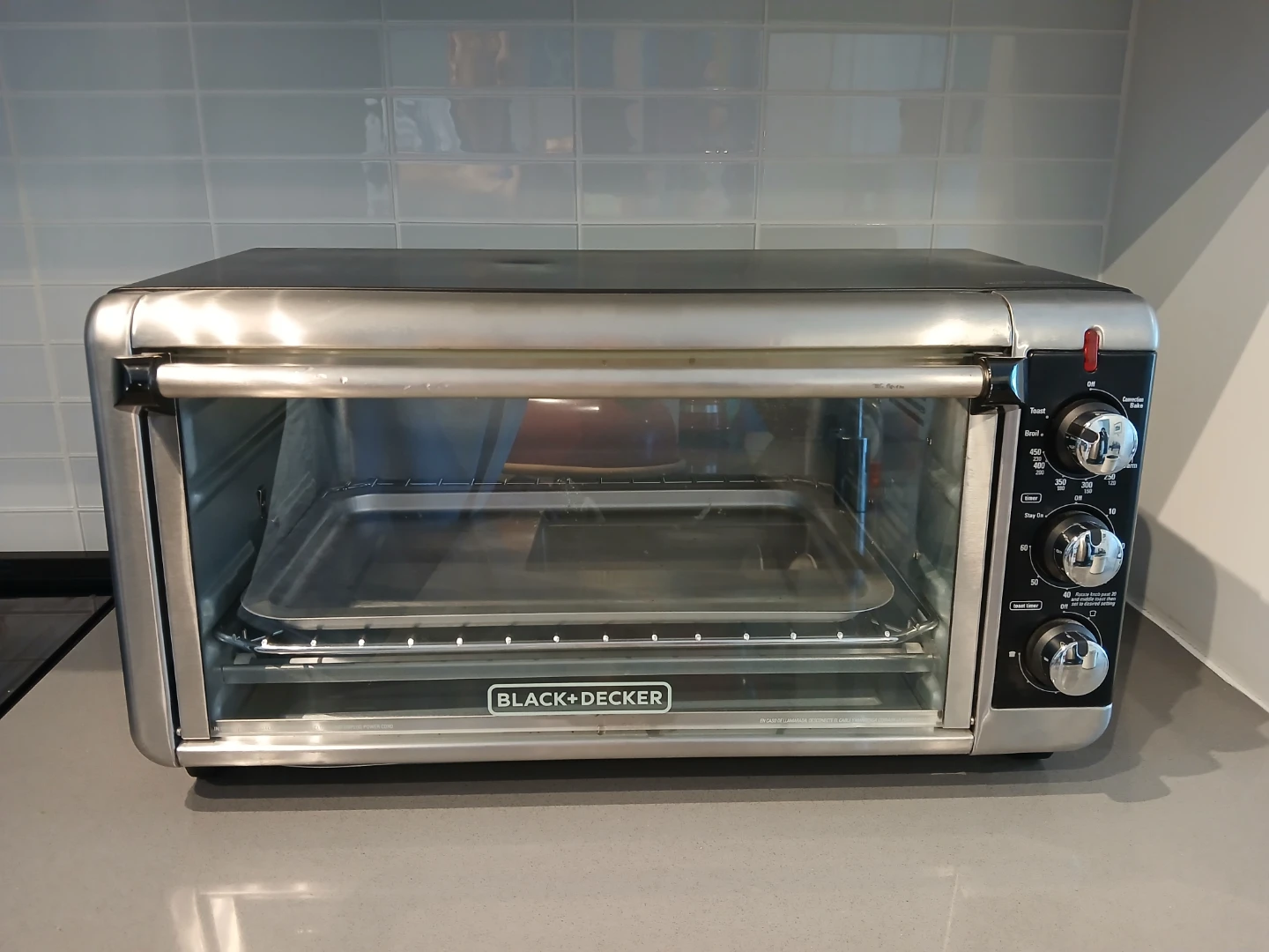 Black+Decker 6-slice Convection Countertop Toaster Oven - photo 2